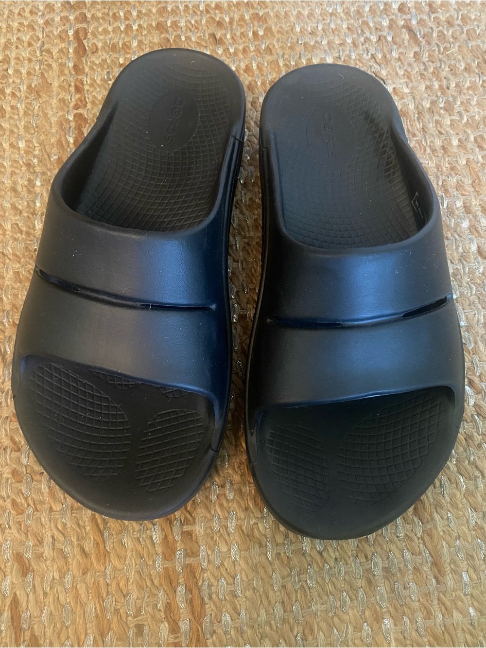 OOFOS OOahh Recovery Slide Sandals Black Unisex Men's 8 Women's 10 EUC